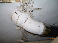 Asbesthaus - Fundstelle: Brandabschottung mit Asbestkissen und –tüchern, Spritzasbest | © 2019, CRB Analyse Service GmbH | © CRB Analyse Service GmbH